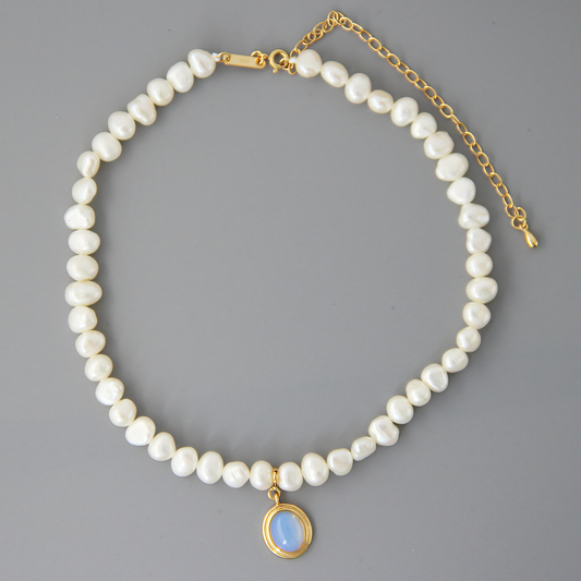 Irregular Faux Pearl Gold Necklace
