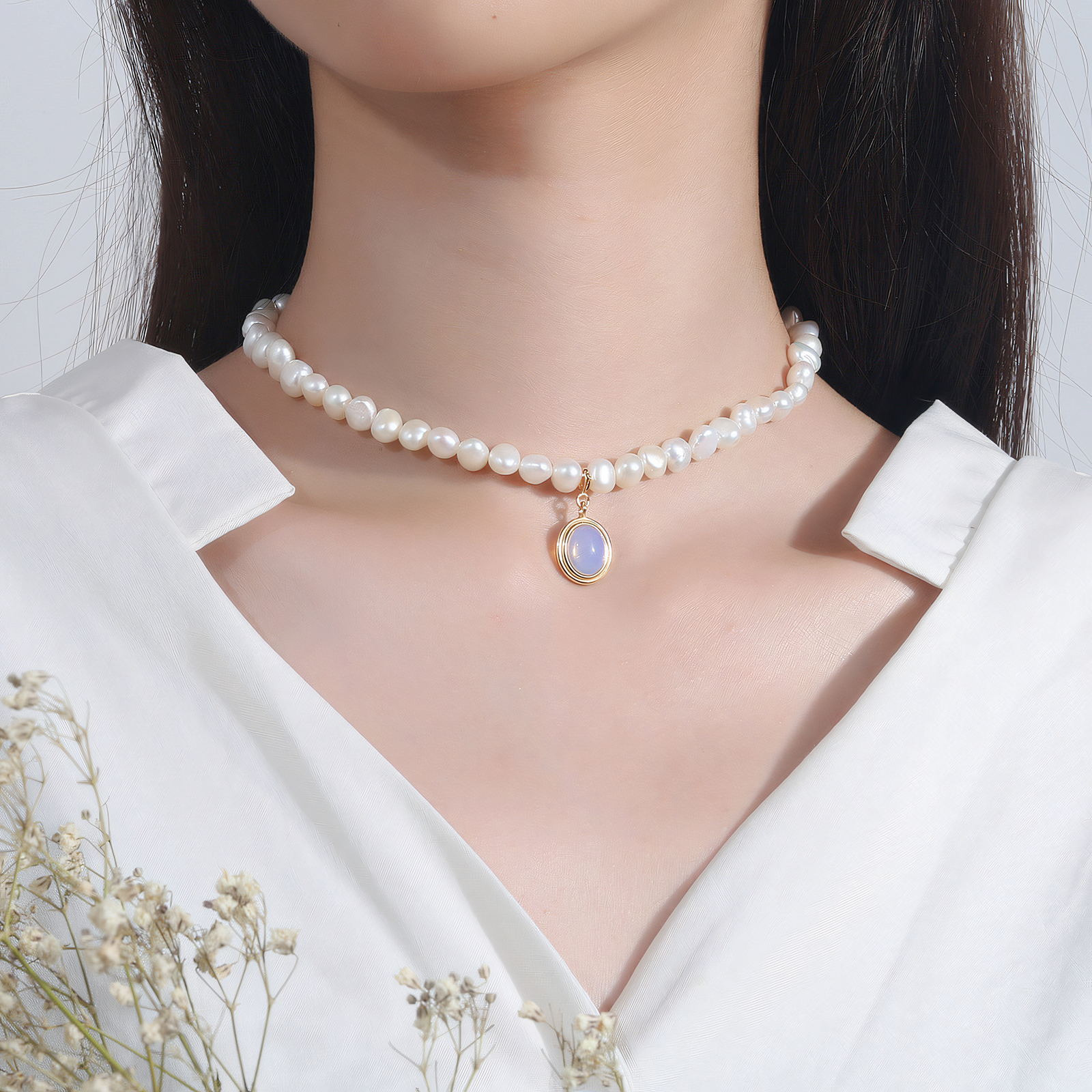 Irregular Faux Pearl Gold Necklace